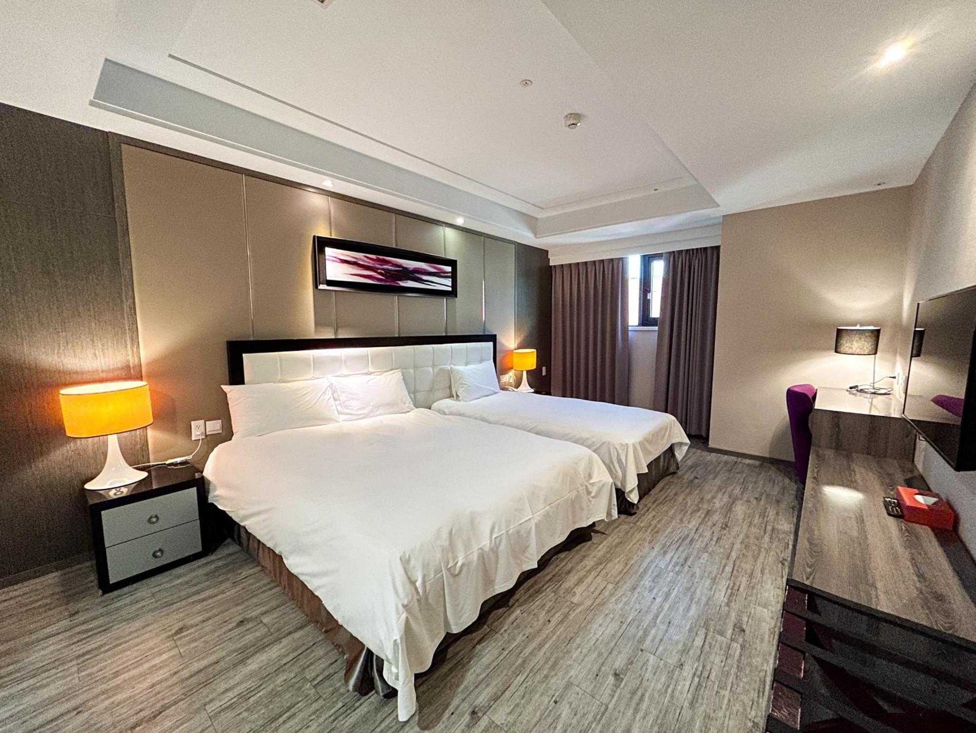Yongyue Hotel Kaohsiung Eksteriør billede
