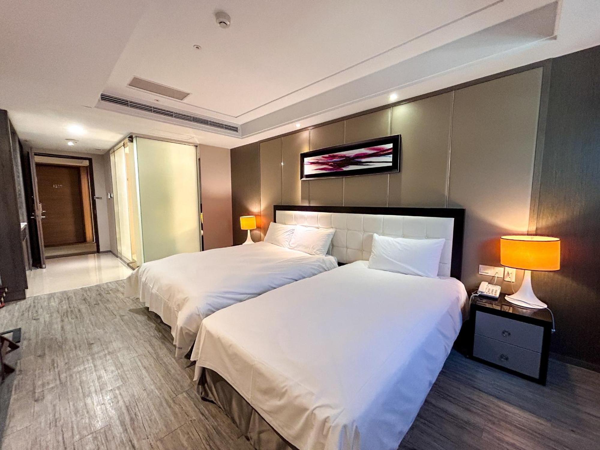 Yongyue Hotel Kaohsiung Eksteriør billede